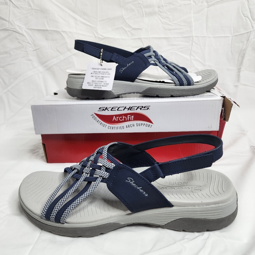 Woman's Sandals SKECHERS Arch Fit Reggae Sport - Hometown